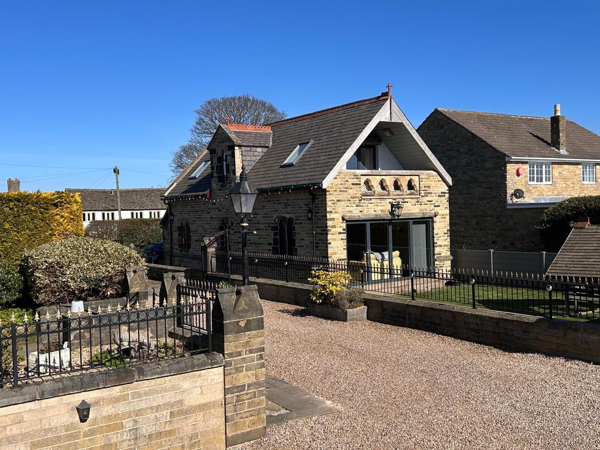 Country house St George's Halifax